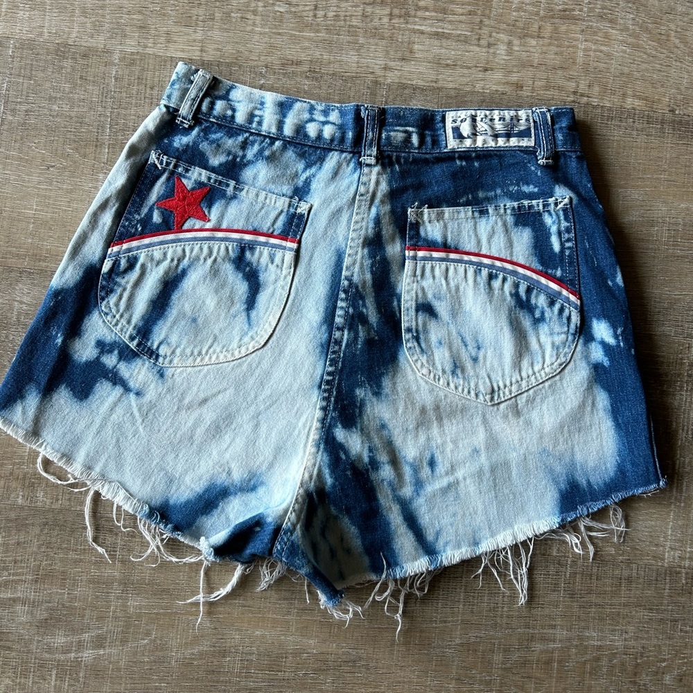 ▶️ San Francisco Souvenirs Tie Dye Denim Shorts 26 Red Star Patch Y2K Festival
